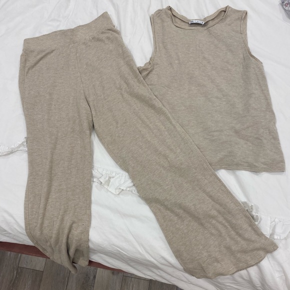 Zara Lounge Set - Picture 5 of 7